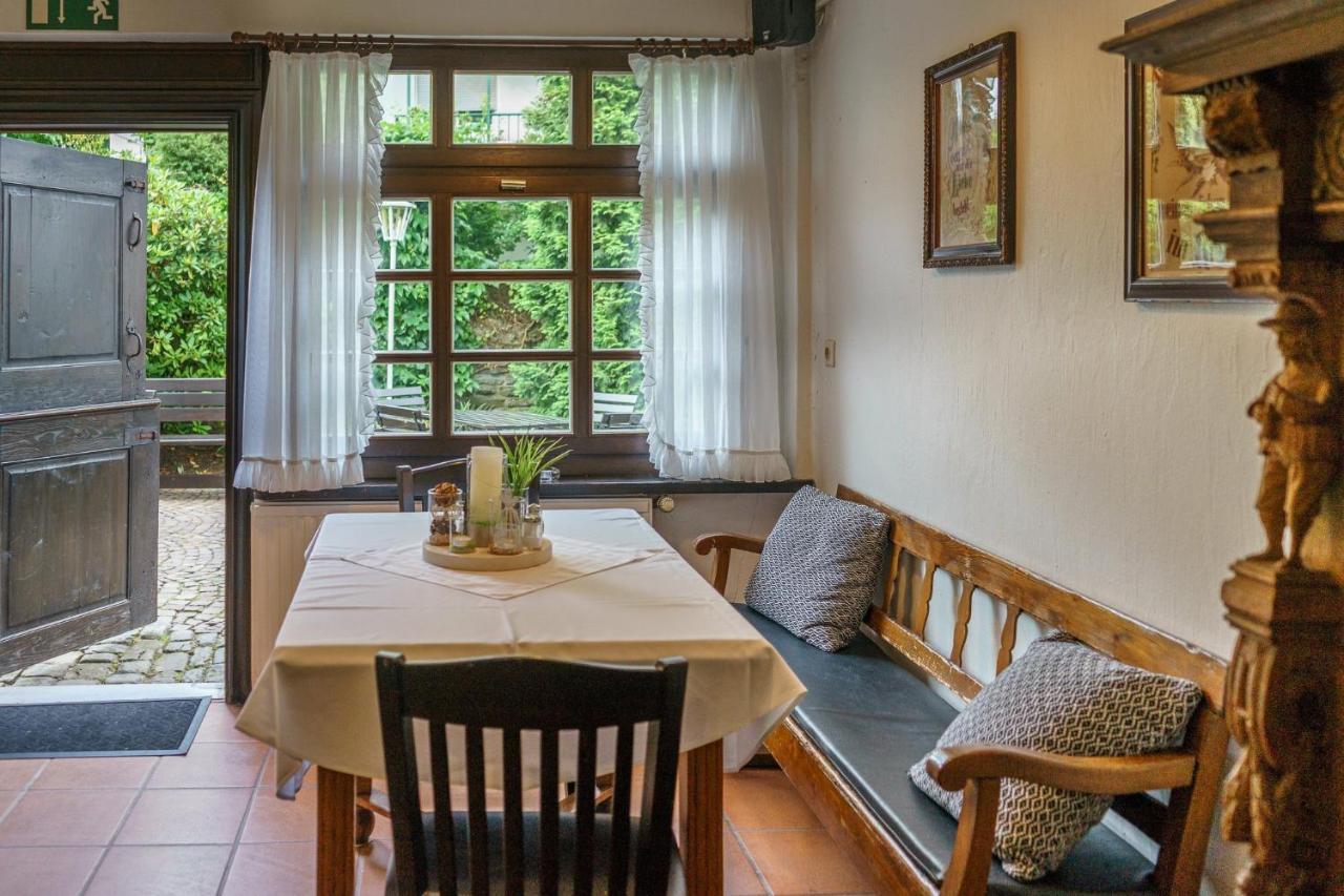 Hotel Zur Post Dabringhausen - Contactless Self Check-In Wermelskirchen Exteriör bild