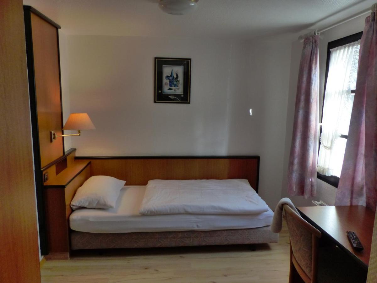 Hotel Zur Post Dabringhausen - Contactless Self Check-In Wermelskirchen Exteriör bild
