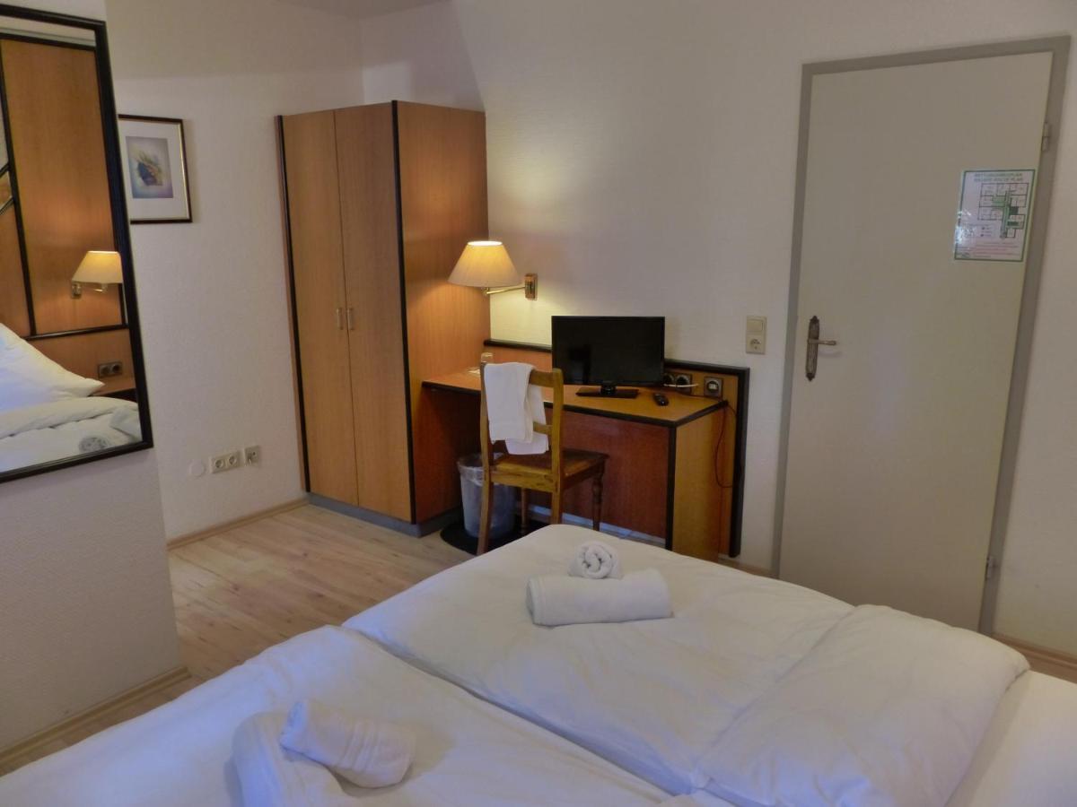 Hotel Zur Post Dabringhausen - Contactless Self Check-In Wermelskirchen Exteriör bild