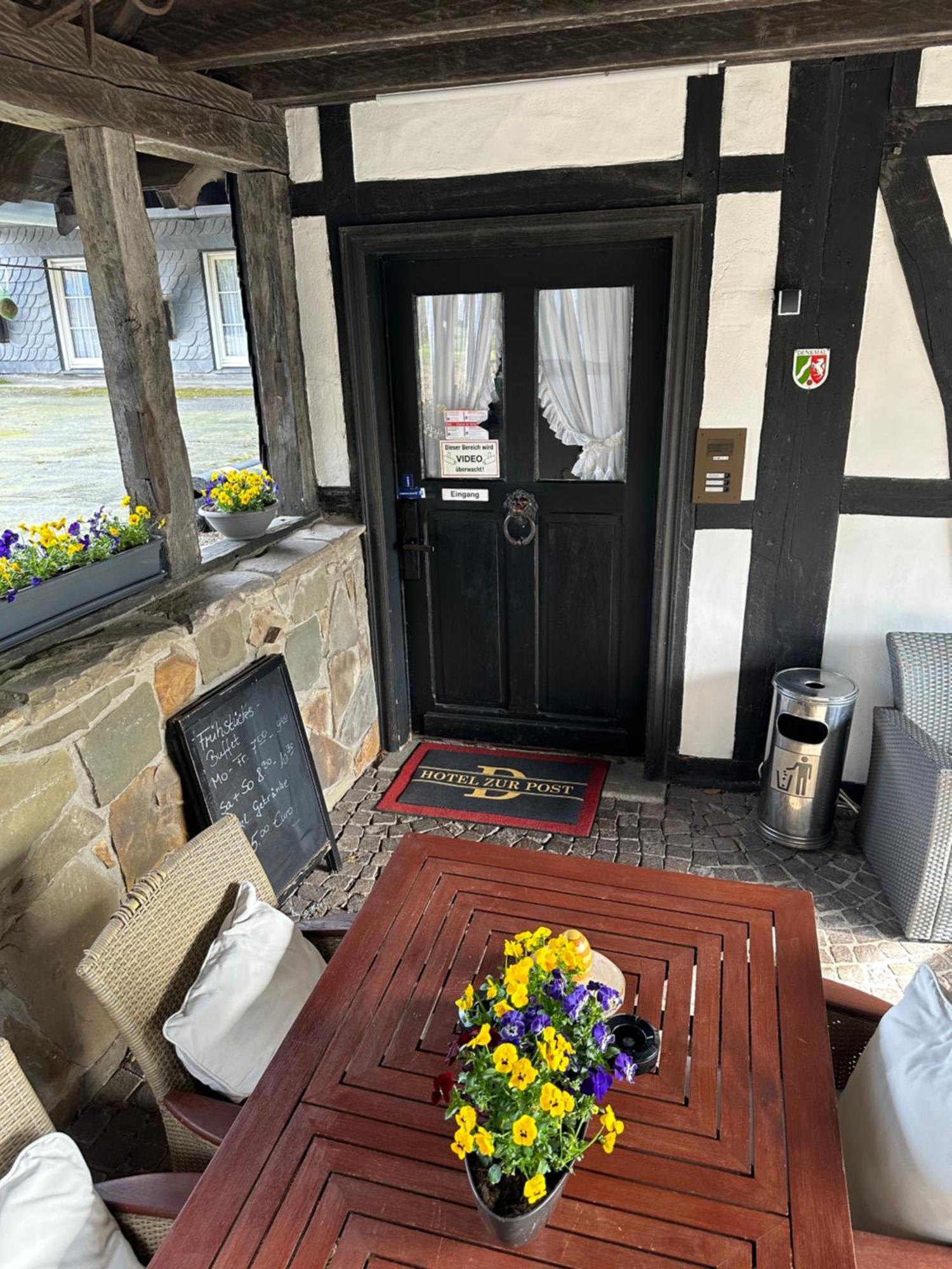 Hotel Zur Post Dabringhausen - Contactless Self Check-In Wermelskirchen Exteriör bild